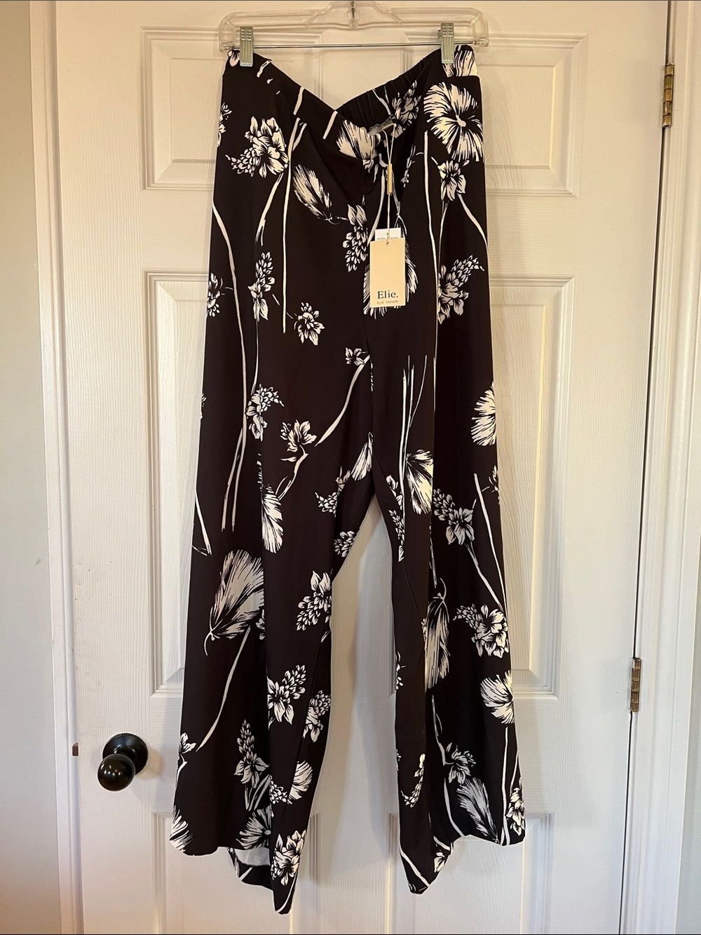 Elie Tahari Black and White Floral Wide-Leg Pants